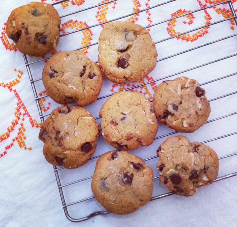 the very best chocolate chip cookie recipe ever | Everybody Likes